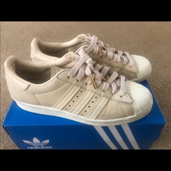 Adidas Superstar Women’s Cream Colored - Picture 4 of 4